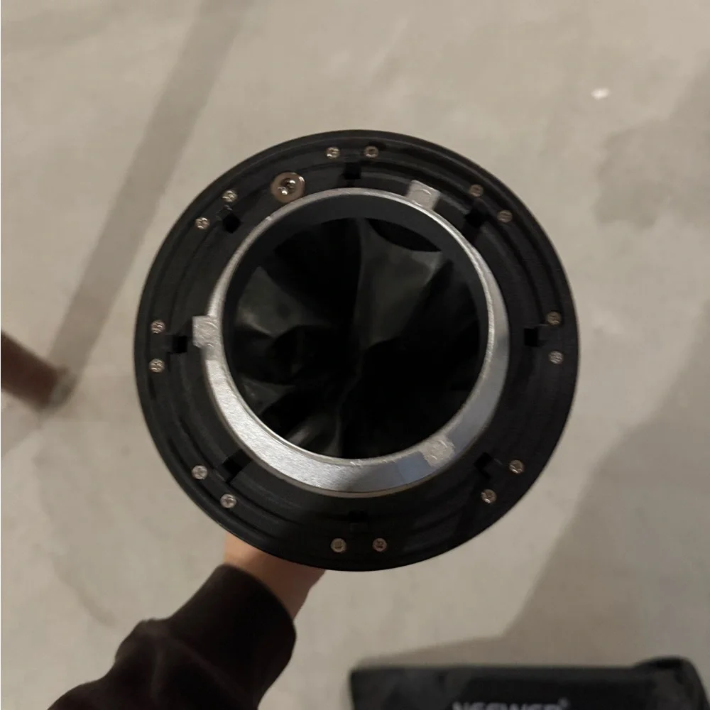 Neewer 26” softbox - like new